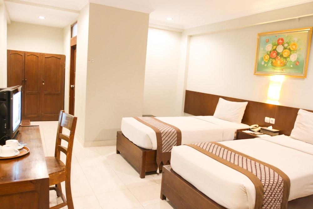 Cakra Kembang Hotel Kejayan Dış mekan fotoğraf