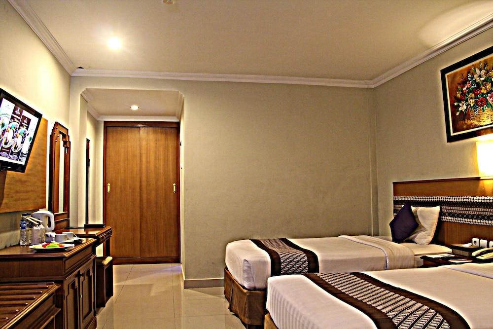 Cakra Kembang Hotel Kejayan Dış mekan fotoğraf
