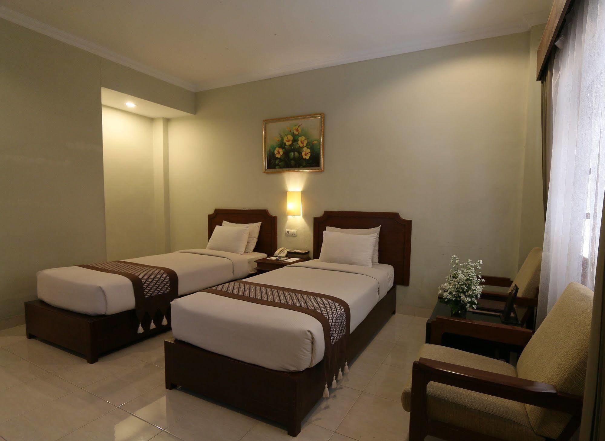Cakra Kembang Hotel Kejayan Dış mekan fotoğraf