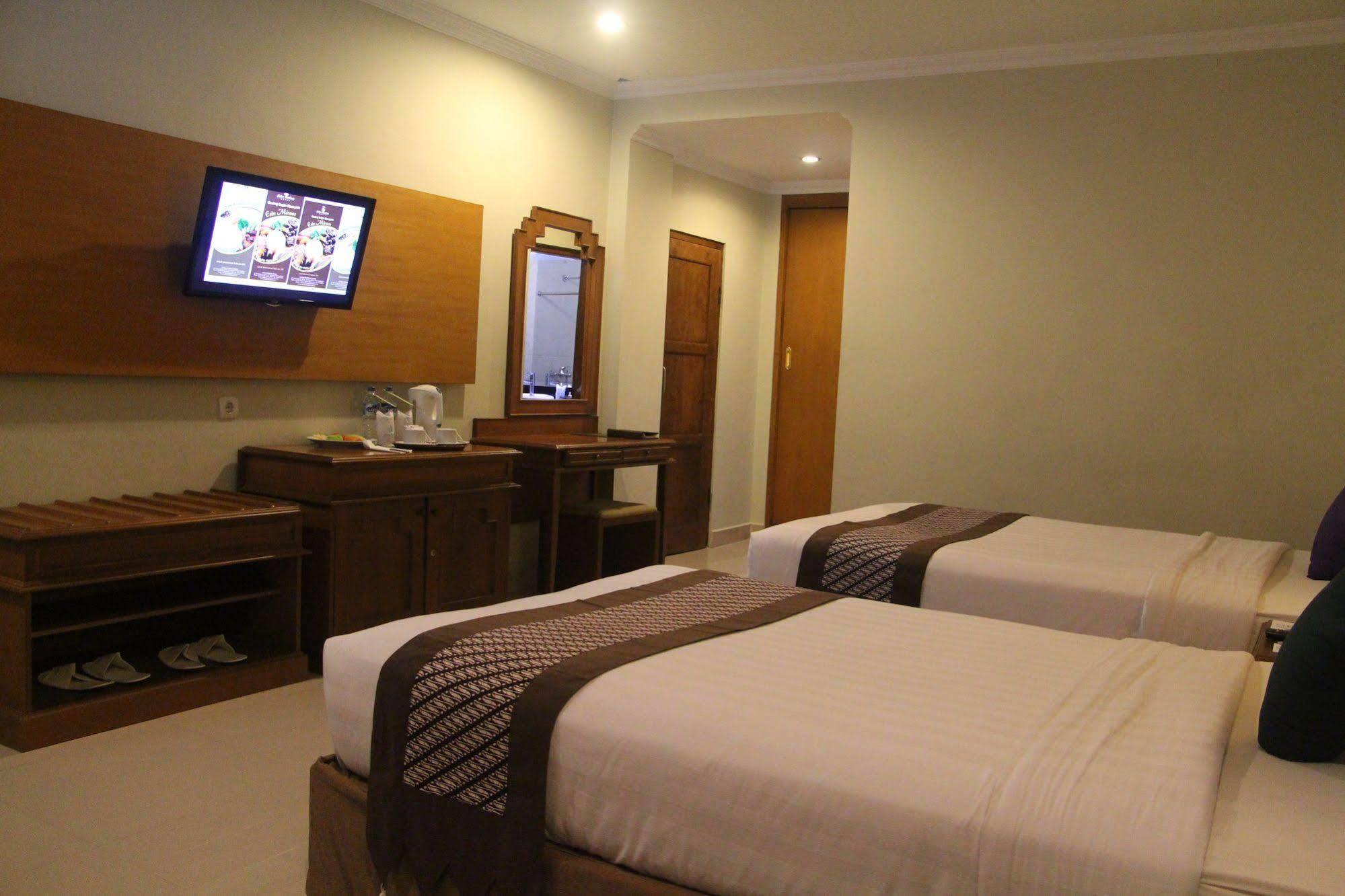Cakra Kembang Hotel Kejayan Dış mekan fotoğraf