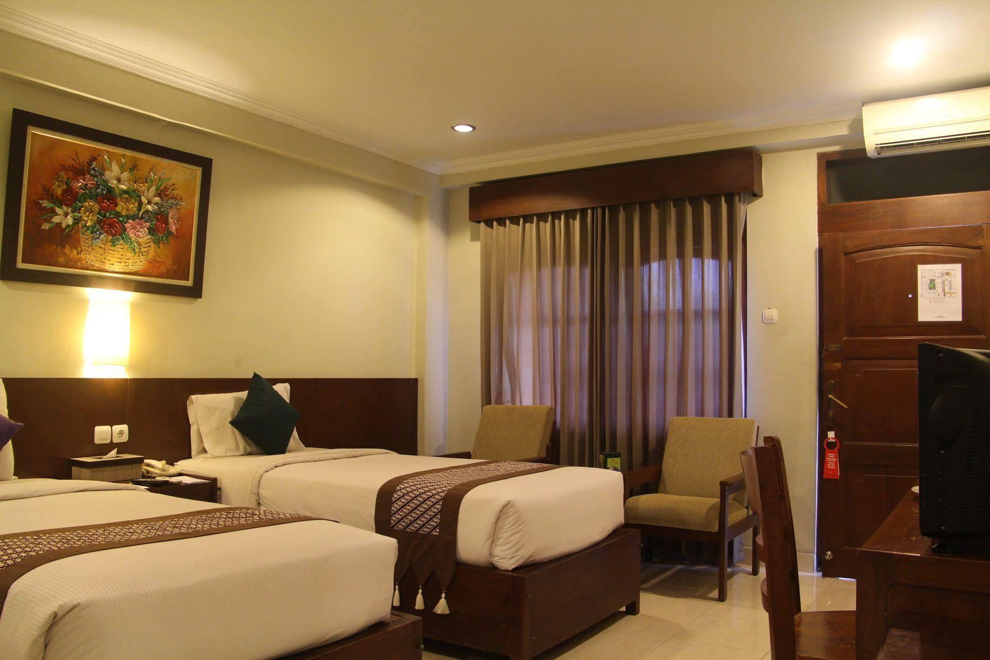 Cakra Kembang Hotel Kejayan Dış mekan fotoğraf