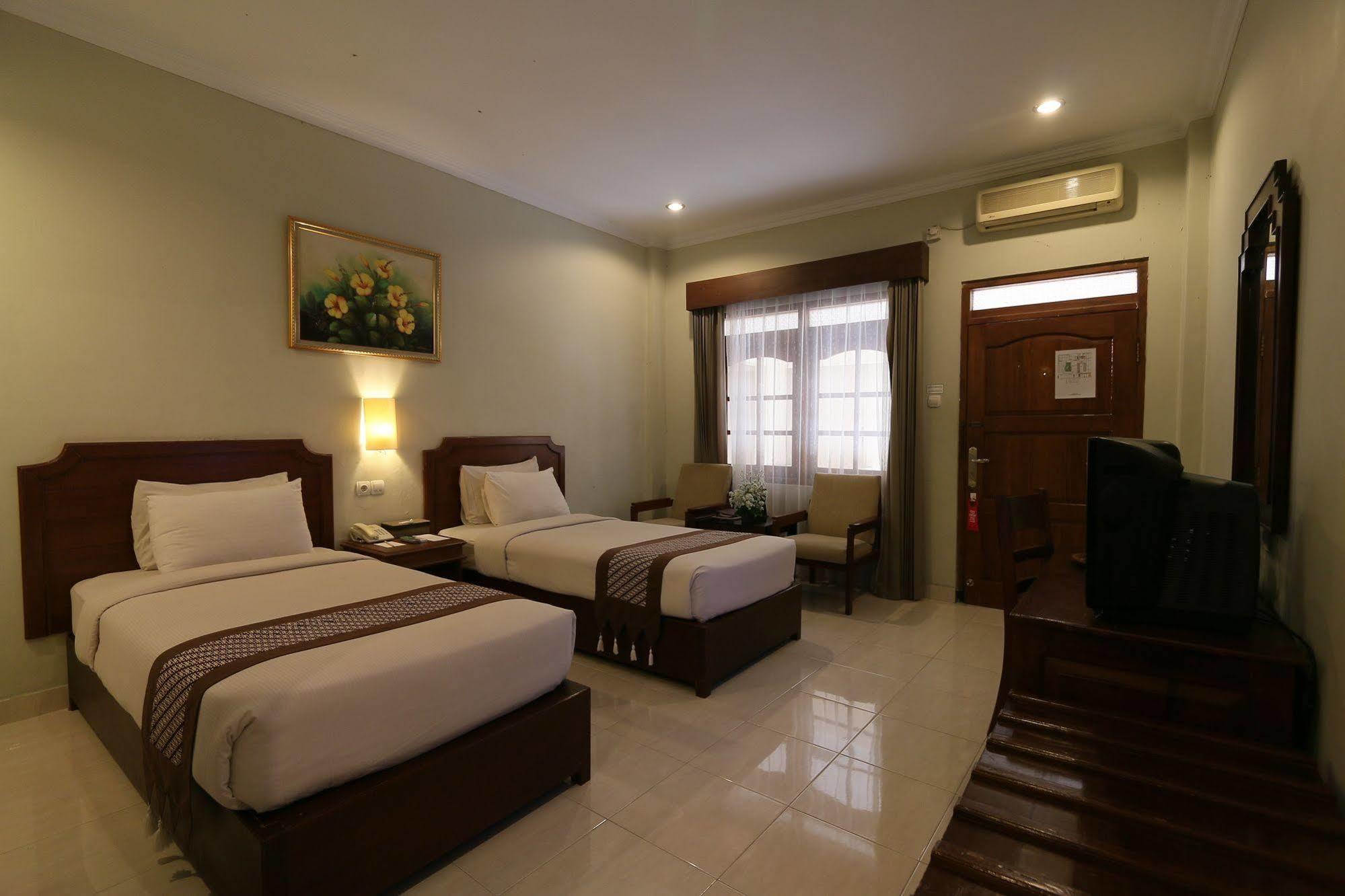 Cakra Kembang Hotel Kejayan Dış mekan fotoğraf
